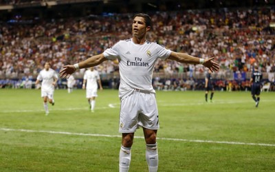 壹体育精华-伊尔迪丝·森拉尔点球一蹴而就