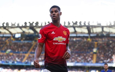 壹体育独家-凯蒂麦卡比赛后和球迷互动